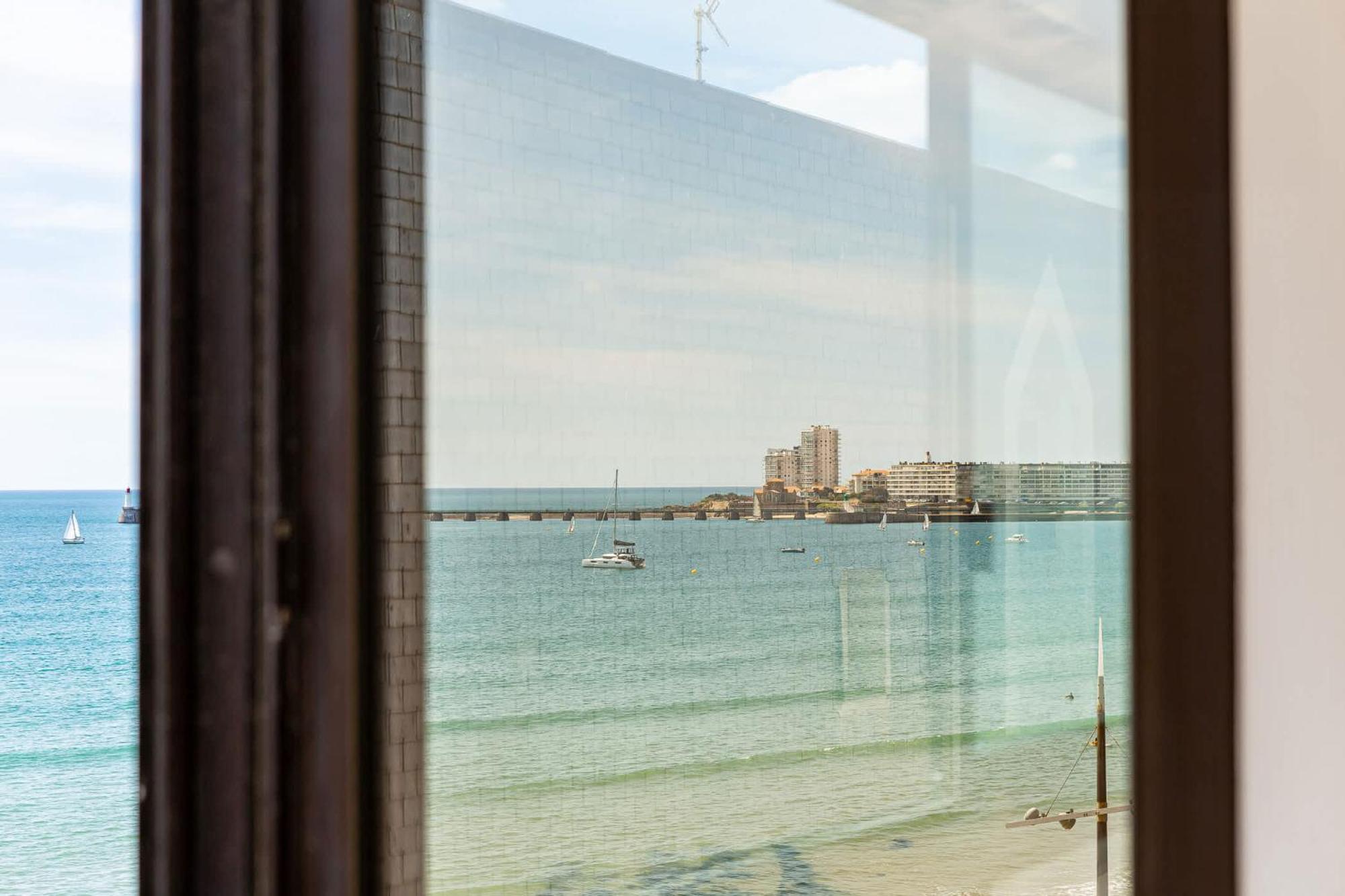 Appartement Au Pied De La Plage, Vue Imprenable Sur La Mer Les Sables-d'Olonne Luaran gambar